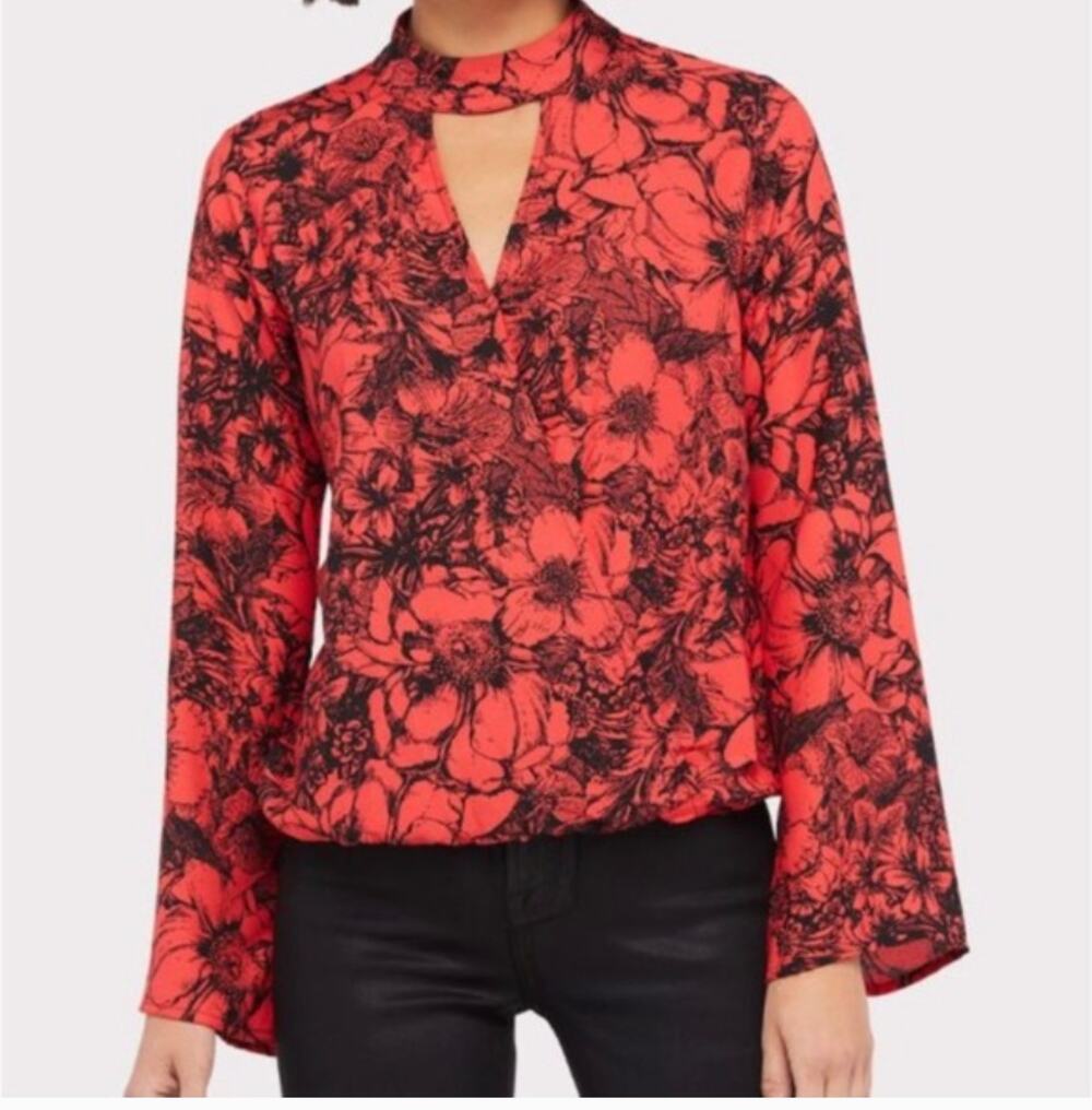 EVEREVE Allison Joy Charlie Red Black Pattern Cut Out Blouse // XS